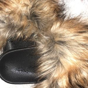 100% Faux Fur Slippers